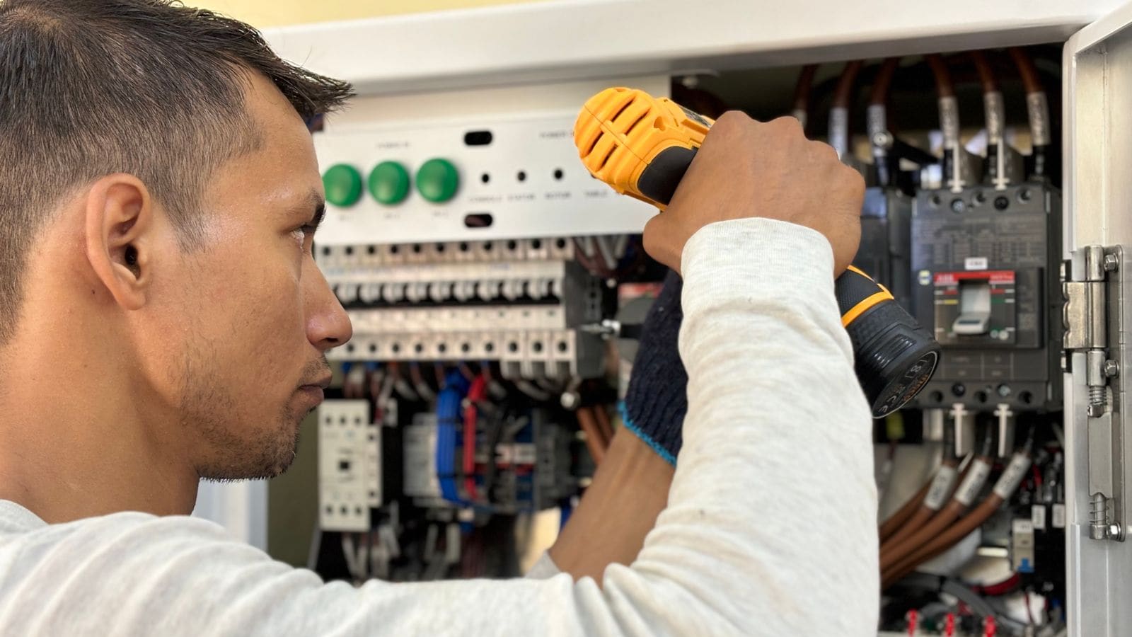 Electrical Solutions — Al Fajr Contracting Company