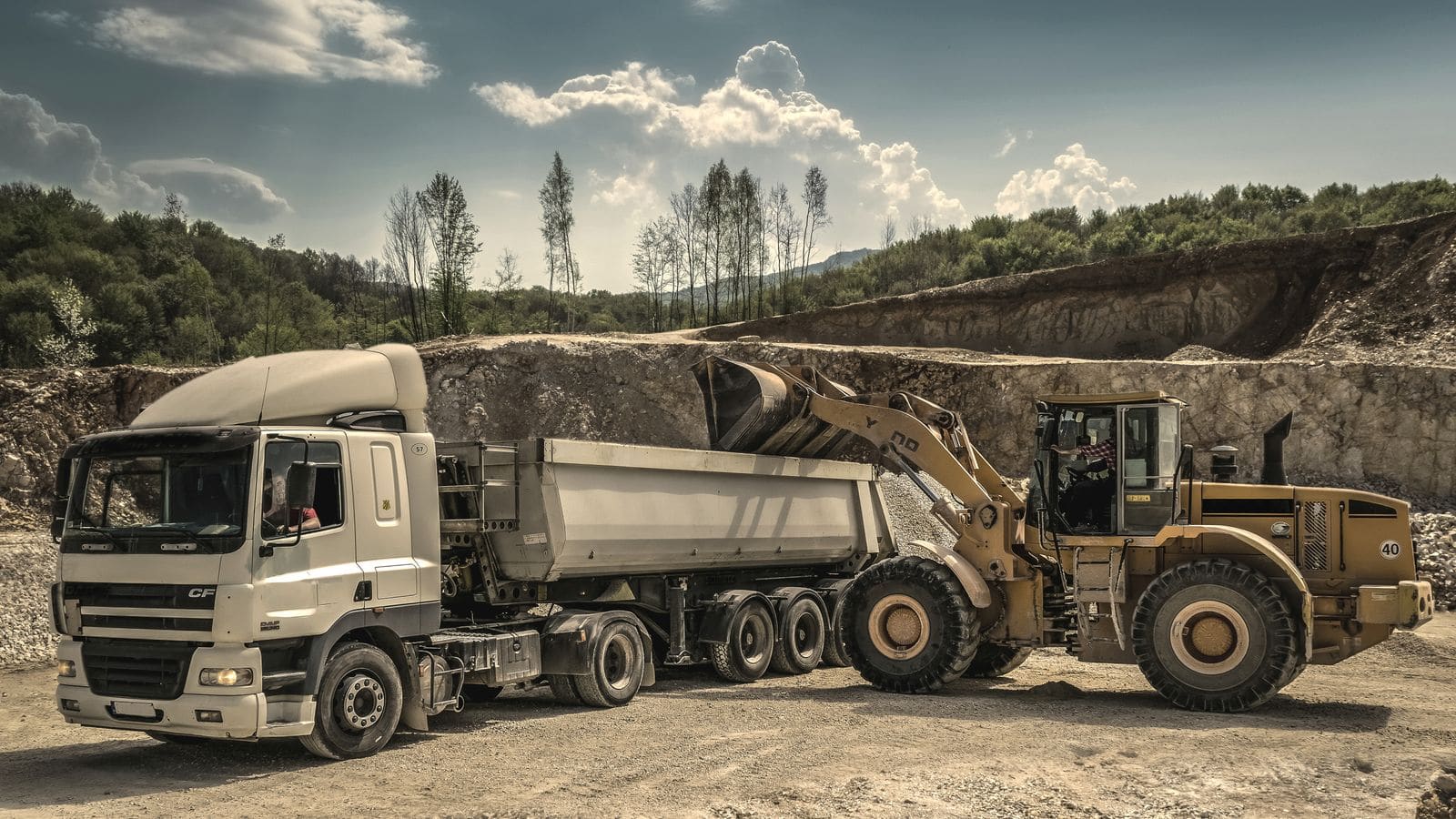 Loading & Transportation — Al Fajr Contracting Company
